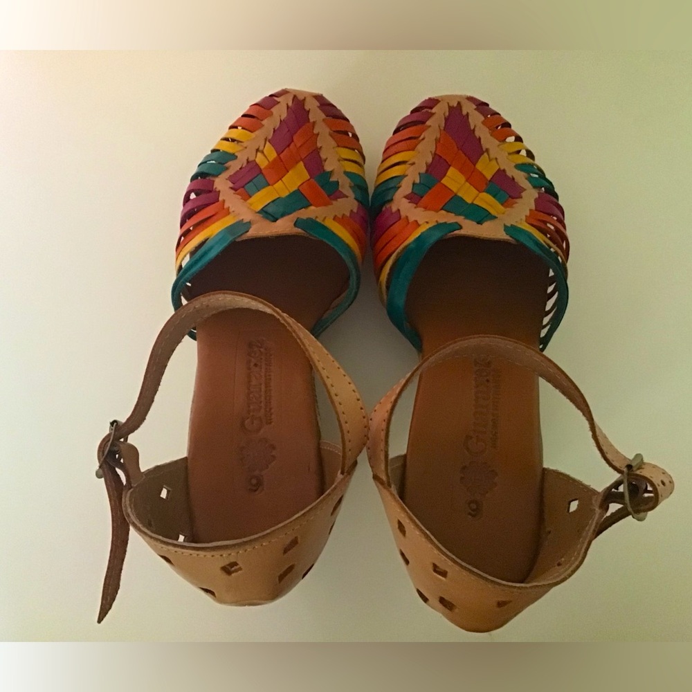 Woven heels